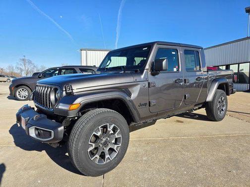 Granite Crystal Metallic Clearcoat 2026 Jeep Gladiator Sahara 4x4