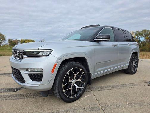2022 Jeep Grand Cherokee Summit Reserve 4x4
