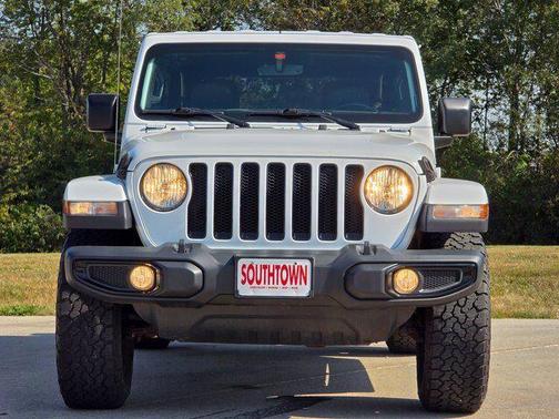 2020 Jeep Wrangler Unlimited Sahara Altitude 4X4