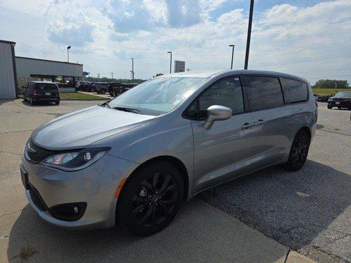 2019 Chrysler Pacifica Touring Plus