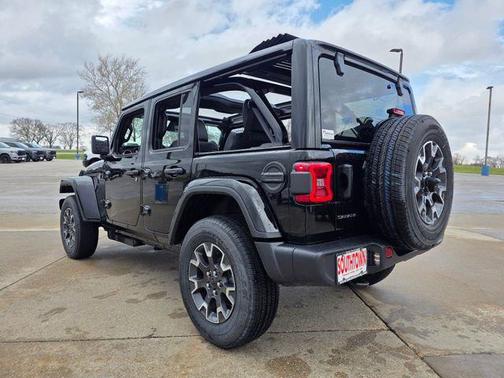 Black Clearcoat 2026 Jeep Wrangler 4-Door Sahara 4x4