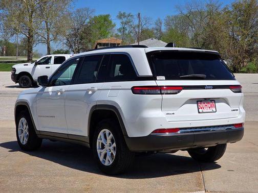 Bright White Clearcoat 2023 Jeep Grand Cherokee Limited