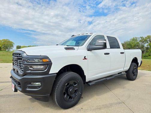 Bright White Clearcoat 2025 RAM 2500 Tradesman Crew Cab 4x4 6'4' Box