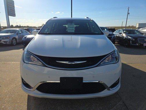 2020 Chrysler Pacifica Touring L