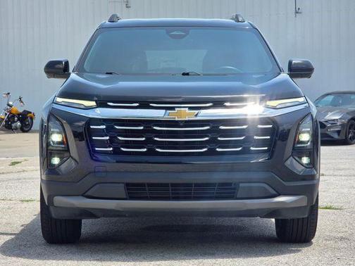 Mosaic Black Metallic 2025 Chevrolet Equinox 1LT