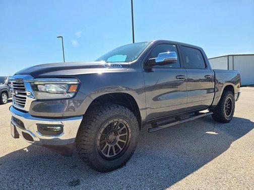 2024 RAM 1500 Laramie Crew Cab 4x4 57' Box