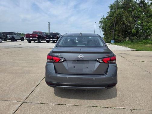 Gun Metallic 2024 Nissan Versa 1.6 S