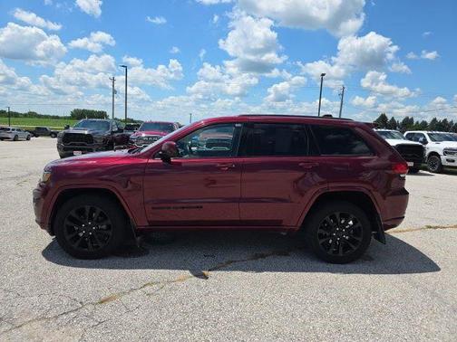 Velvet Red Pearlcoat 2018 Jeep Grand Cherokee Altitude