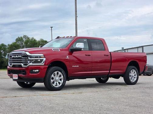 Molten Red Pearlcoat 2026 RAM 3500 Laramie Crew Cab 4x4 8' Box