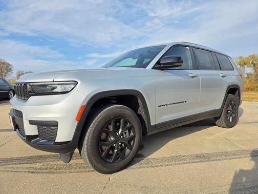2024 Jeep Grand Cherokee L Altitude 4x4