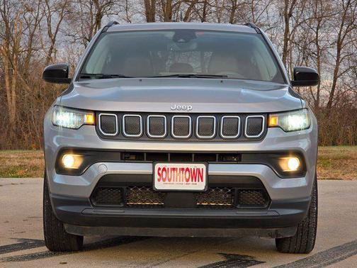 2022 Jeep Compass Latitude Lux 4x4