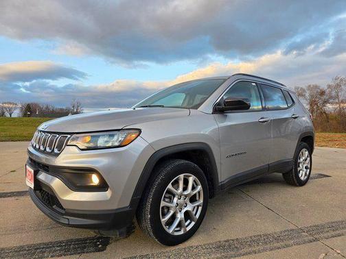 2022 Jeep Compass Latitude Lux 4x4