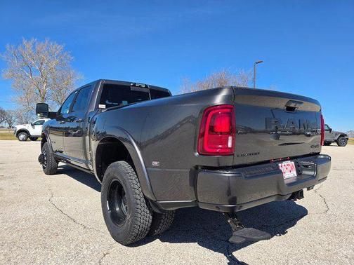 Granite Crystal Metallic Clearcoat 2026 RAM 3500 Limited