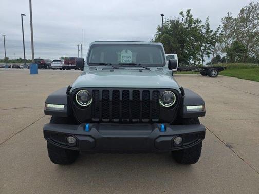 Earl Clearcoat 2023 Jeep Wrangler 4xe Base