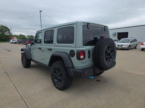 Earl Clearcoat 2023 Jeep Wrangler 4xe Base