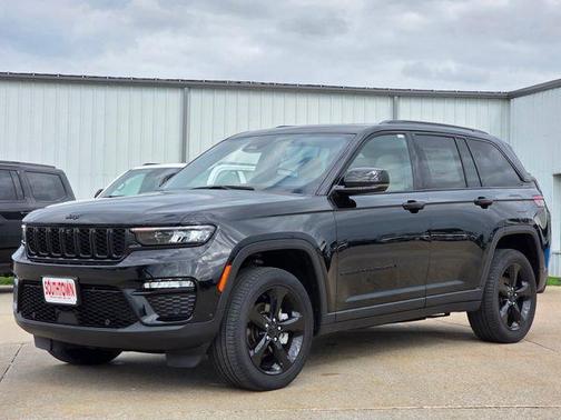 Diamond Black Crystal Pearlcoat 2023 Jeep Grand Cherokee Limited