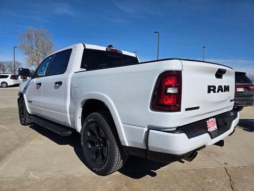 Bright White Clearcoat 2026 RAM 1500 Big Horn/Lone Star