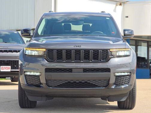Baltic Gray Metallic Clearcoat 2023 Jeep Grand Cherokee L Limited