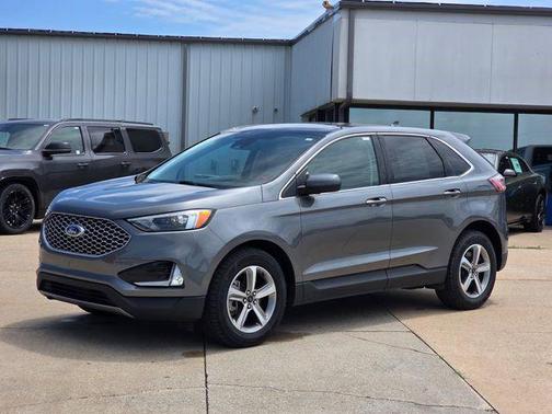 Carbonized Gray Metallic 2023 Ford Edge SEL