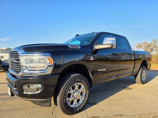 2024 RAM 2500 Laramie Crew Cab 4x4 64' Box