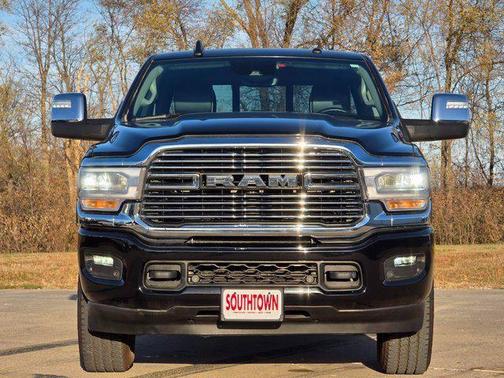 2024 RAM 2500 Laramie Crew Cab 4x4 64' Box