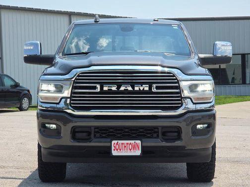 2024 RAM 2500 Laramie Crew Cab 4x4 64' Box