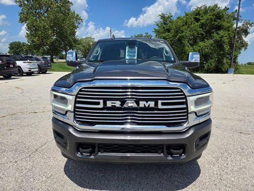 2024 RAM 2500 Laramie Crew Cab 4x4 64' Box