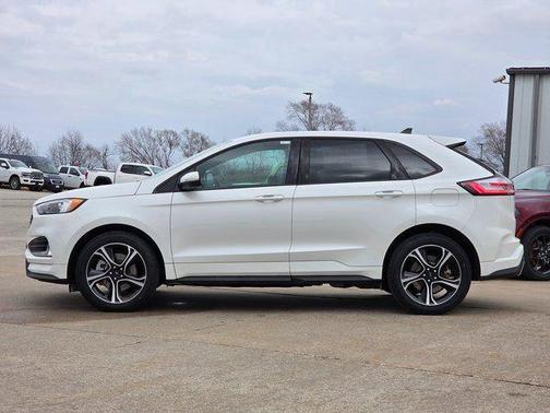 Star White Metallic Tri-Coat 2023 Ford Edge ST