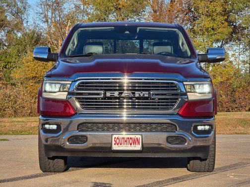 2021 RAM 1500 Laramie Crew Cab 4x4 57' Box