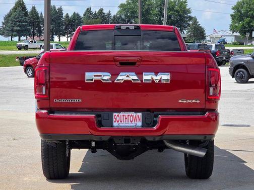 Molten Red Pearlcoat 2026 RAM 3500 Laramie Crew Cab 4x4 8' Box
