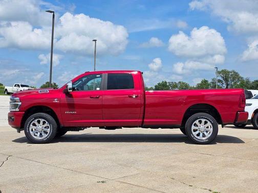 Molten Red Pearlcoat 2026 RAM 3500 Laramie Crew Cab 4x4 8' Box