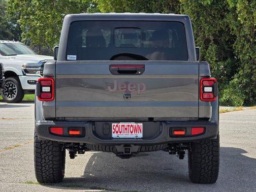Granite Crystal Metallic Clearcoat 2026 Jeep Gladiator Mojave X 4x4