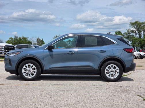 Vapor Blue Metallic 2023 Ford Escape Active
