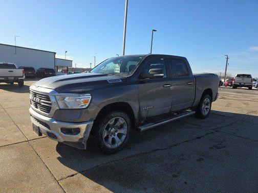 2019 RAM 1500 Big Horn/Lone Star Crew Cab 4x4 57' Box