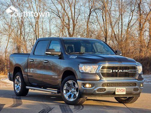 2019 RAM 1500 Big Horn/Lone Star Crew Cab 4x4 57' Box