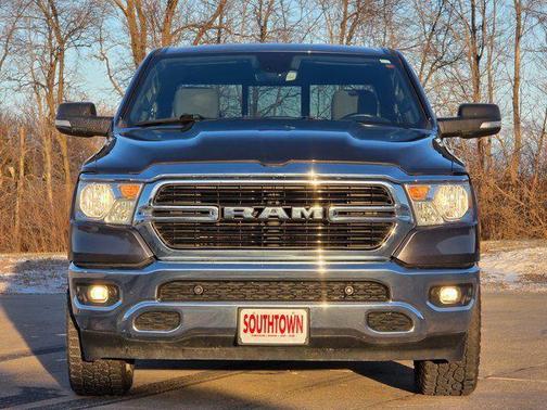 2019 RAM 1500 Big Horn/Lone Star Crew Cab 4x4 57' Box