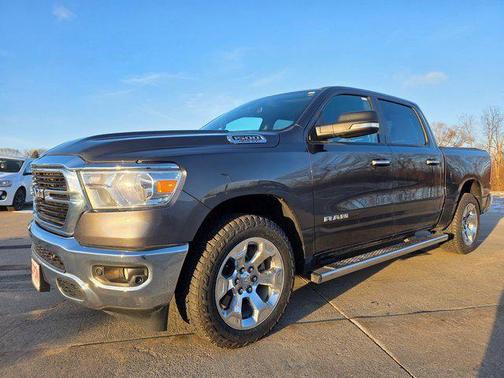 2019 RAM 1500 Big Horn/Lone Star Crew Cab 4x4 57' Box