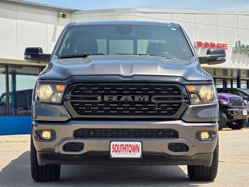 Granite Crystal Metallic Clearcoat 2023 RAM 1500 Big Horn/Lone Star