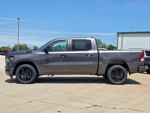 Granite Crystal Metallic Clearcoat 2023 RAM 1500 Big Horn/Lone Star
