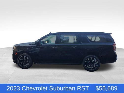 2023 Chevrolet Suburban RST