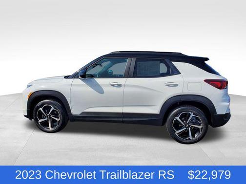 Summit White 2023 Chevrolet Trailblazer RS