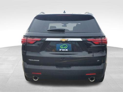 Mosaic Black Metallic 2023 Chevrolet Traverse LT Cloth