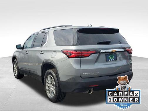 Sterling Gray Metallic 2023 Chevrolet Traverse LT Cloth