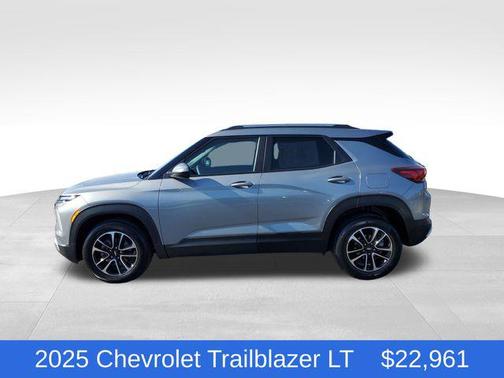 Sterling Gray Metallic 2025 Chevrolet Trailblazer LT