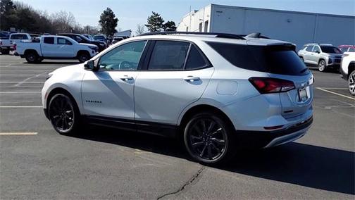 2022 Chevrolet Equinox FWD RS