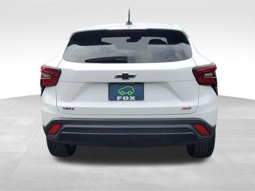 Summit White 2024 Chevrolet Trax FWD 1RS