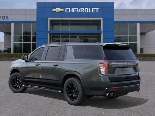Evergreen Gray Metallic 2022 Chevrolet Suburban 4WD Z71