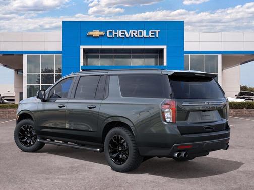 Evergreen Gray Metallic 2022 Chevrolet Suburban 4WD Z71