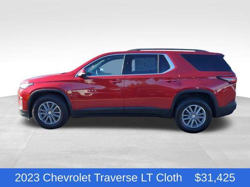 2023 Chevrolet Traverse LT Cloth