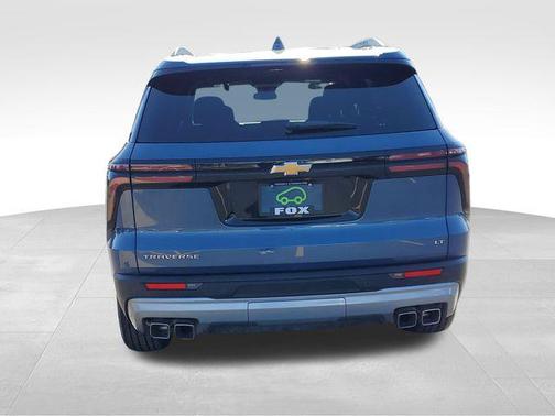 Lakeshore Blue Metallic 2024 Chevrolet Traverse LT